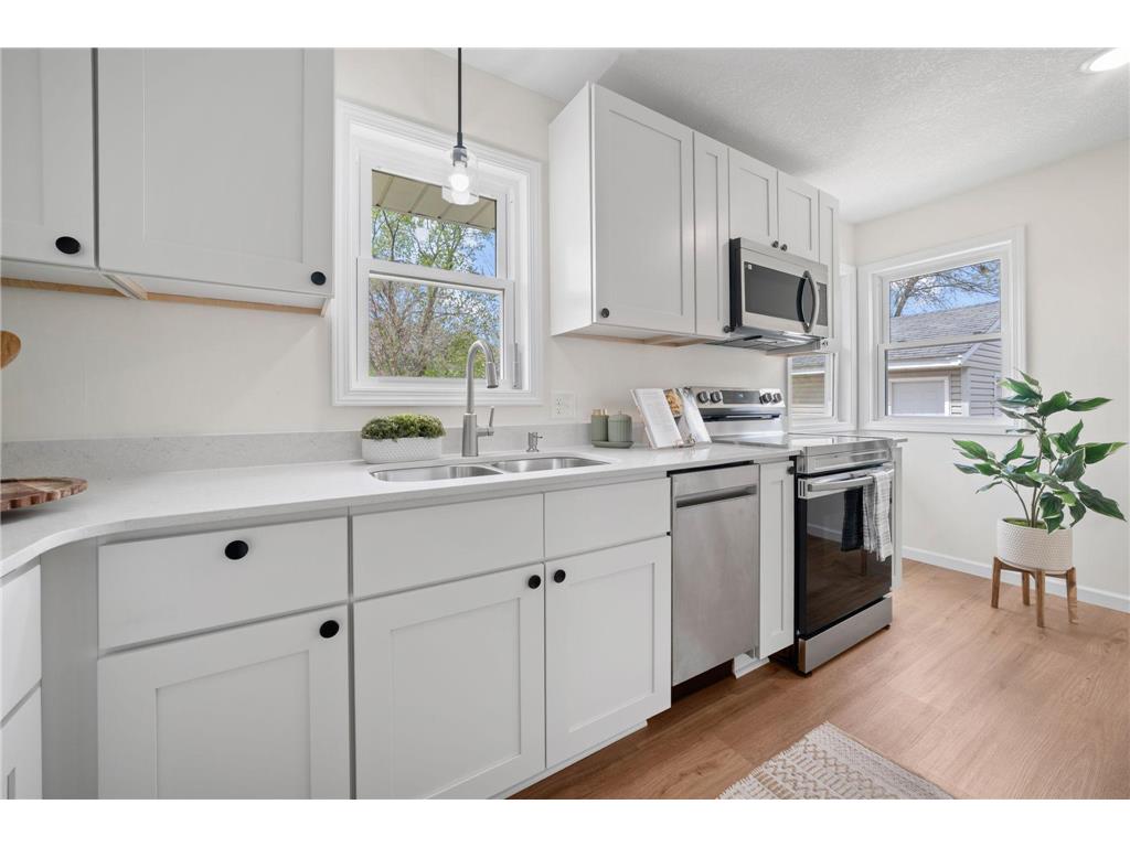7638 14th Avenue S Richfield MN 55423 7016572 image10