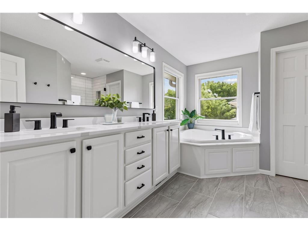 7638 Ridgeview Way Chanhassen MN 55317 7065870 image16