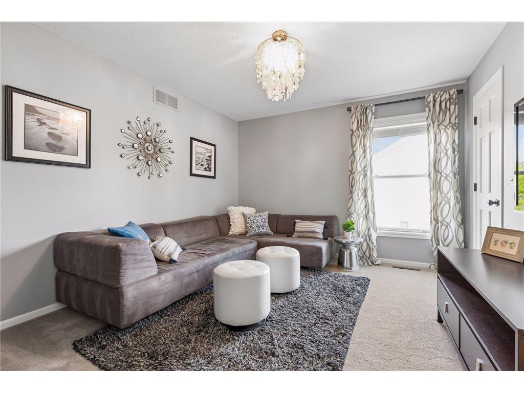 7638 Ridgeview Way Chanhassen MN 55317 7065870 image18