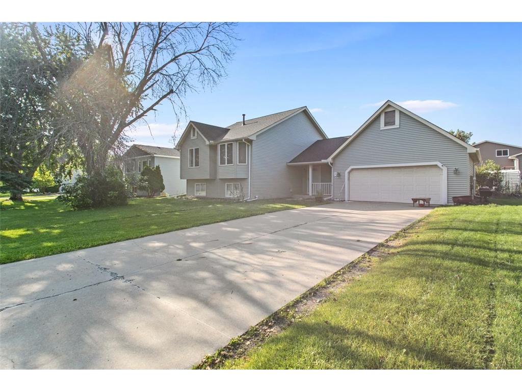 7639 25th Street N Oakdale MN 55128 6573244 image1