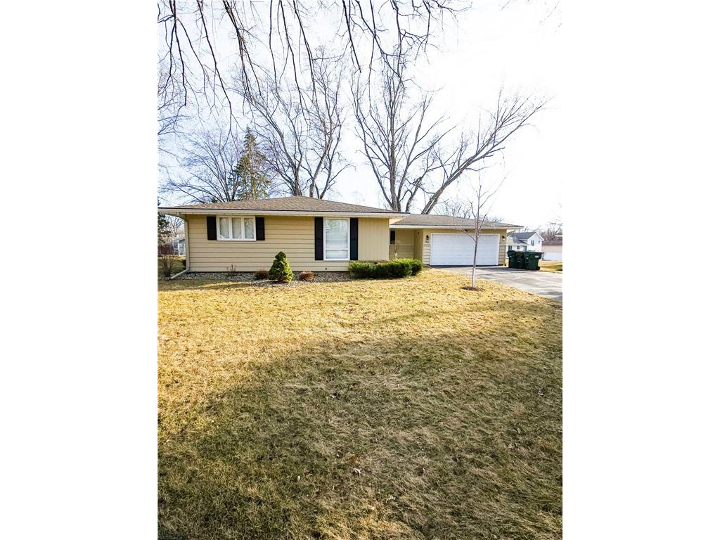 764 Milwaukee Avenue SW Hutchinson MN 55350 6505340 image1