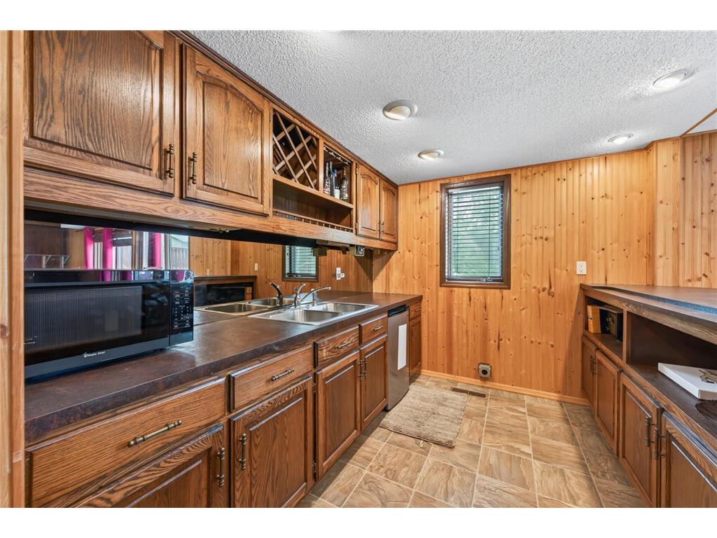 7640 Douglas Drive N Brooklyn Park MN 55443 7109651 image35