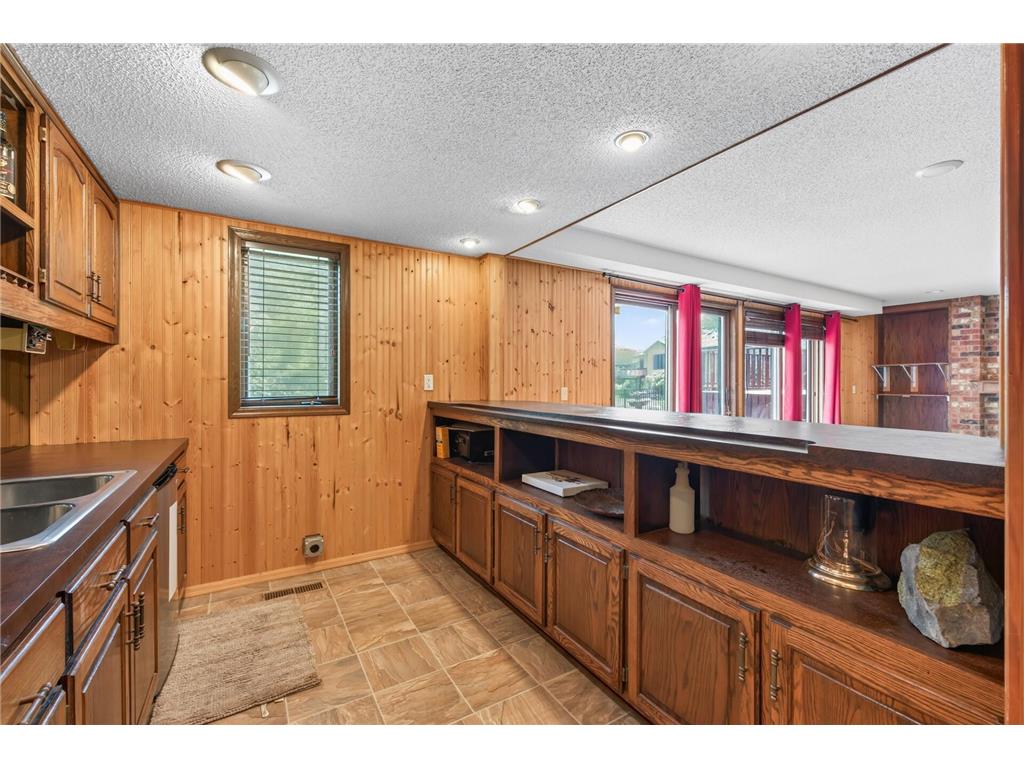 7640 Douglas Drive N Brooklyn Park MN 55443 7109651 image36