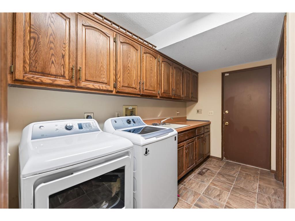 7640 Douglas Drive N Brooklyn Park MN 55443 7109651 image44