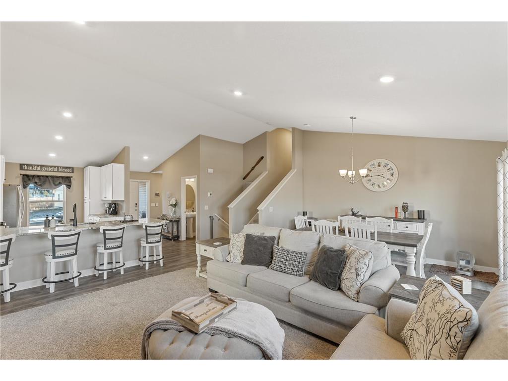 7641 207th Street W Lakeville MN 55044 6654283 image1