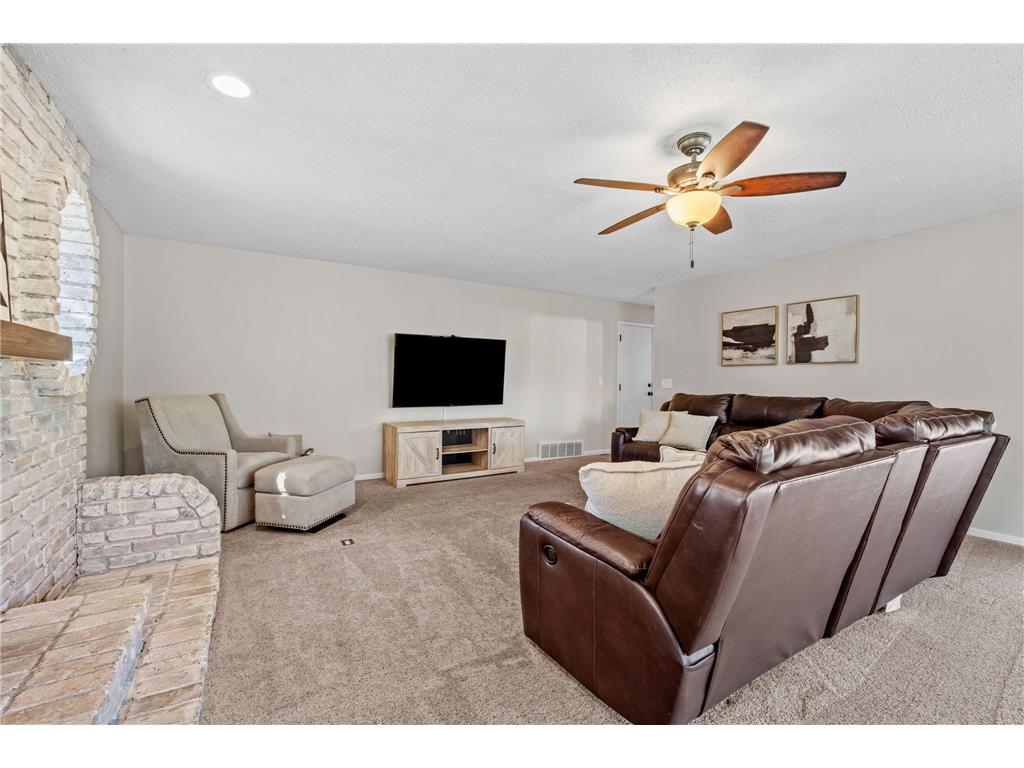 7641 49th Avenue N New Hope MN 55428 7058132 image17