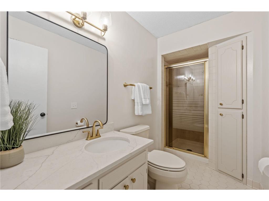 7641 49th Avenue N New Hope MN 55428 7058132 image20