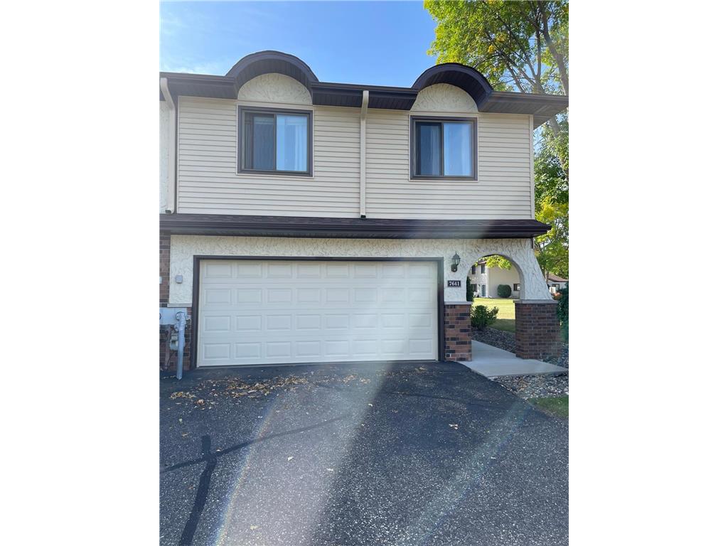 7641 Maplebrook Parkway N, Brooklyn Park, MN 55445 MLS 6268410