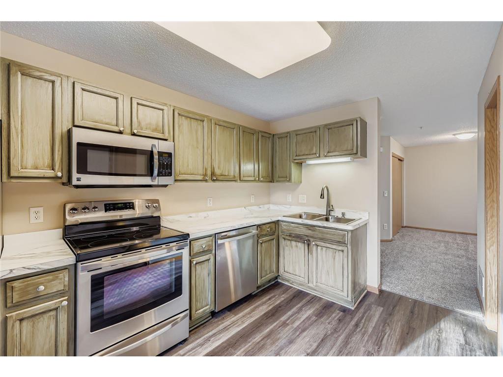 7642 Arboretum Village Place Chanhassen MN 55317 6821066 image2