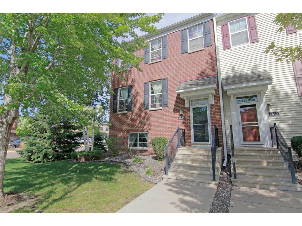 7644 Zane Avenue N Brooklyn Park MN 55443 6419211 image1