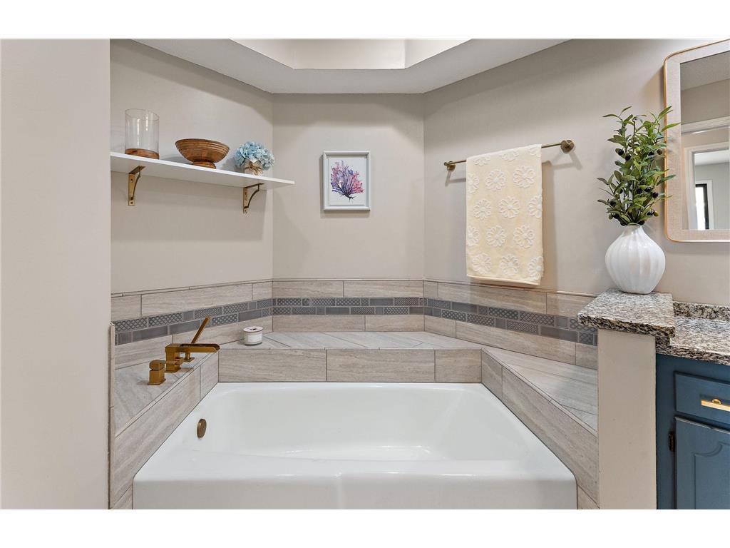 7645 Afton Court Woodbury MN 55125 7068716 image11