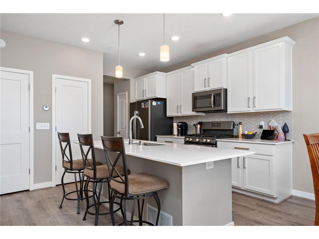 7648 Lambert Avenue NE Otsego MN 55301 6510895 image1