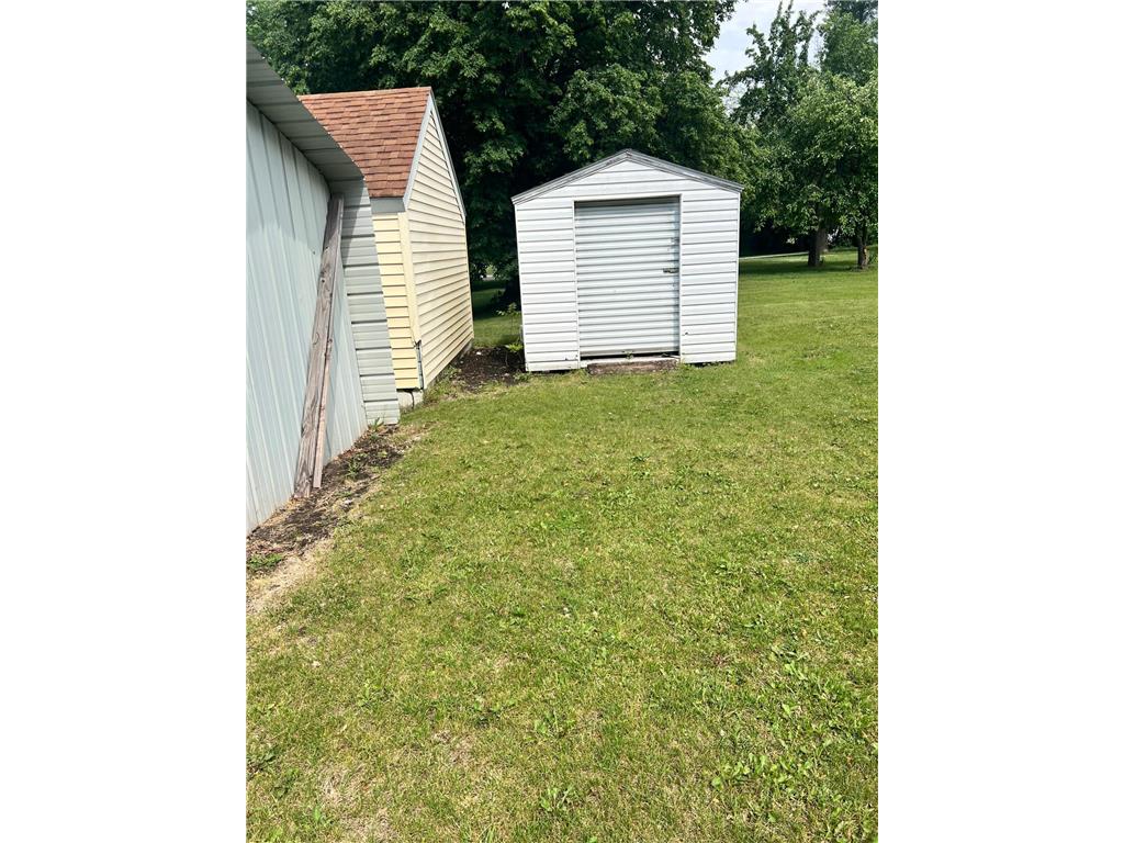 765 Ash Street Dawson MN 56232 6754683 image3