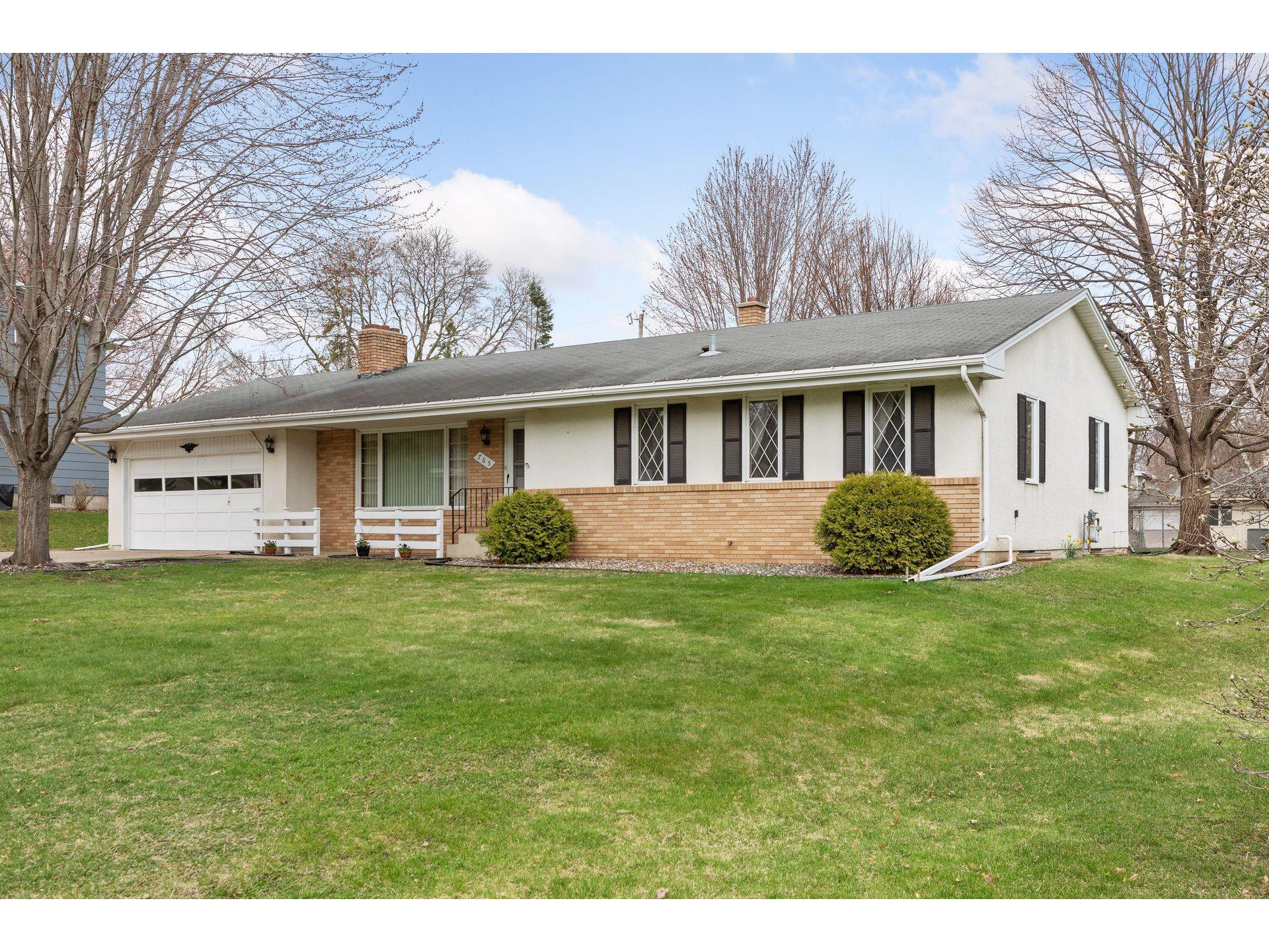 765 Belmont Lane E, Maplewood, MN 55117 MLS 5732988 Edina Realty