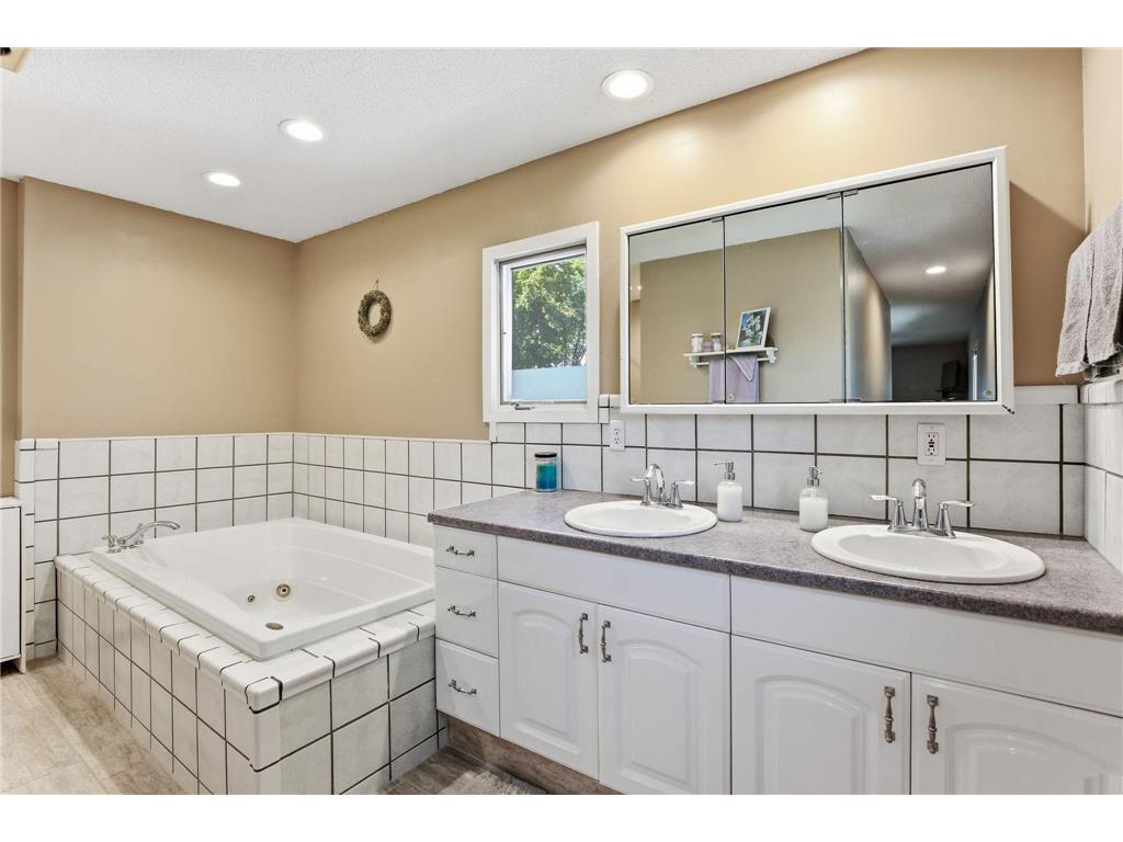 765 E Main Street Anoka MN 55303 7081277 image27
