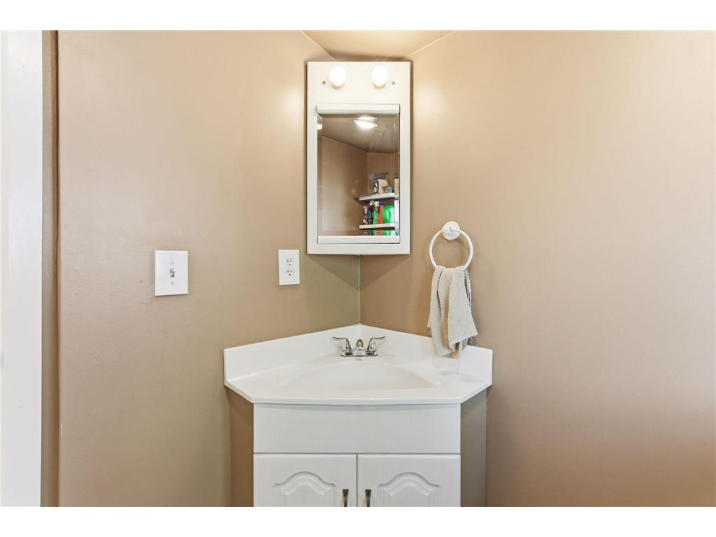 765 E Main Street Anoka MN 55303 7081277 image31