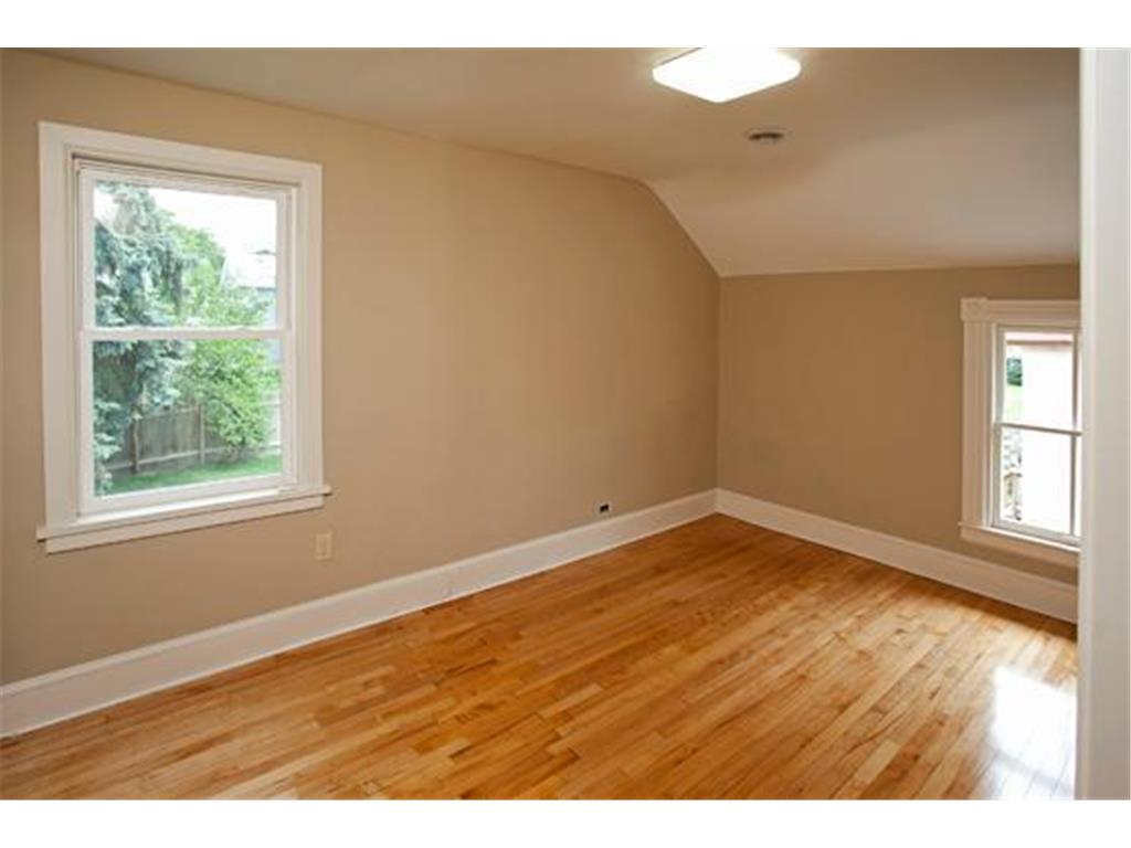 765 Edgerton Street E Saint Paul MN 55130 7070994 image11