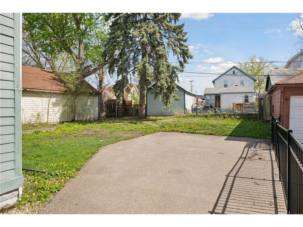 765 Edgerton Street E Saint Paul MN 55130 7070994 image12