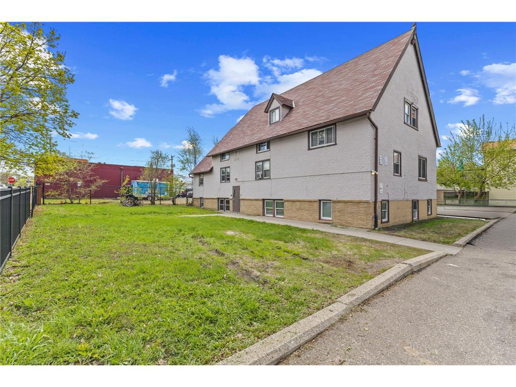 765 Jackson Street Saint Paul MN 55117 7059549 image1