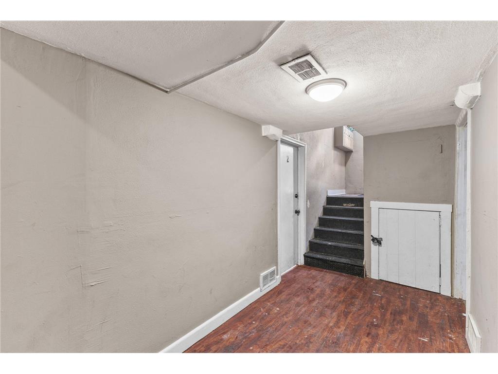 765 Jackson Street Saint Paul MN 55117 7059549 image10