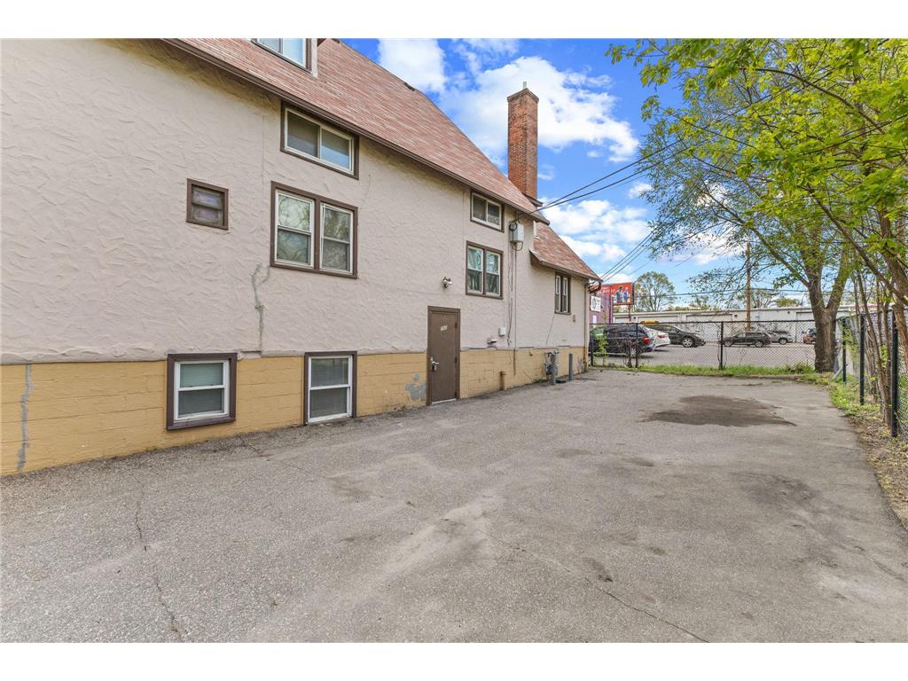 765 Jackson Street Saint Paul MN 55117 7059549 image5