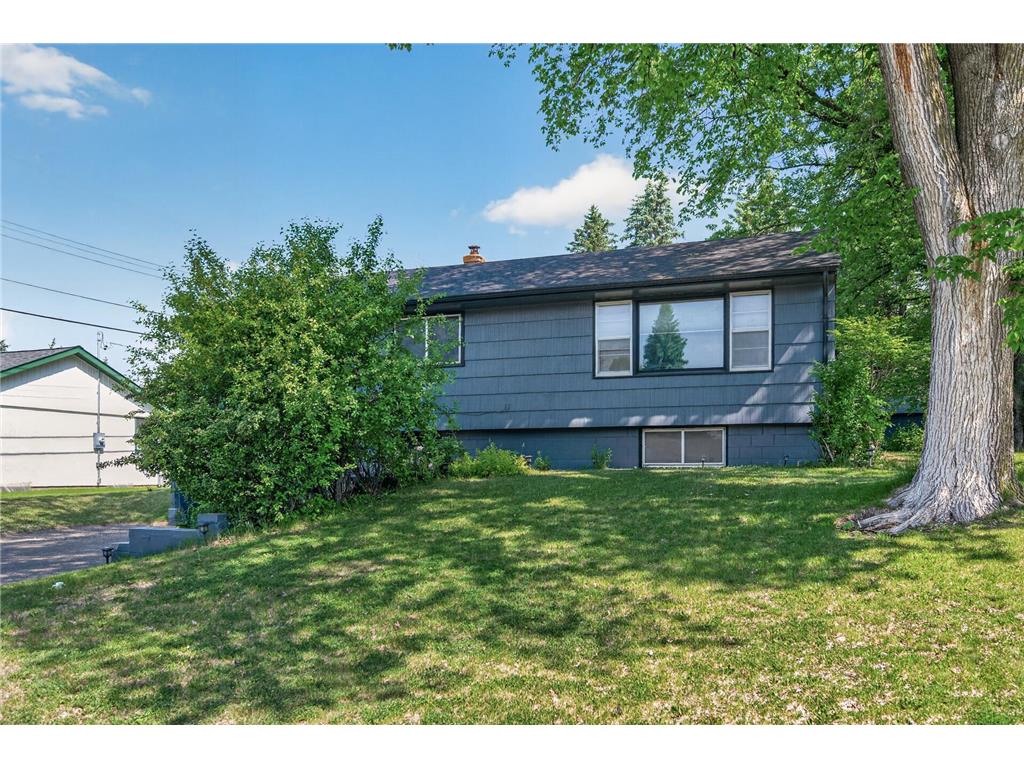 765 Rose Place Roseville MN 55113 7082838 image1