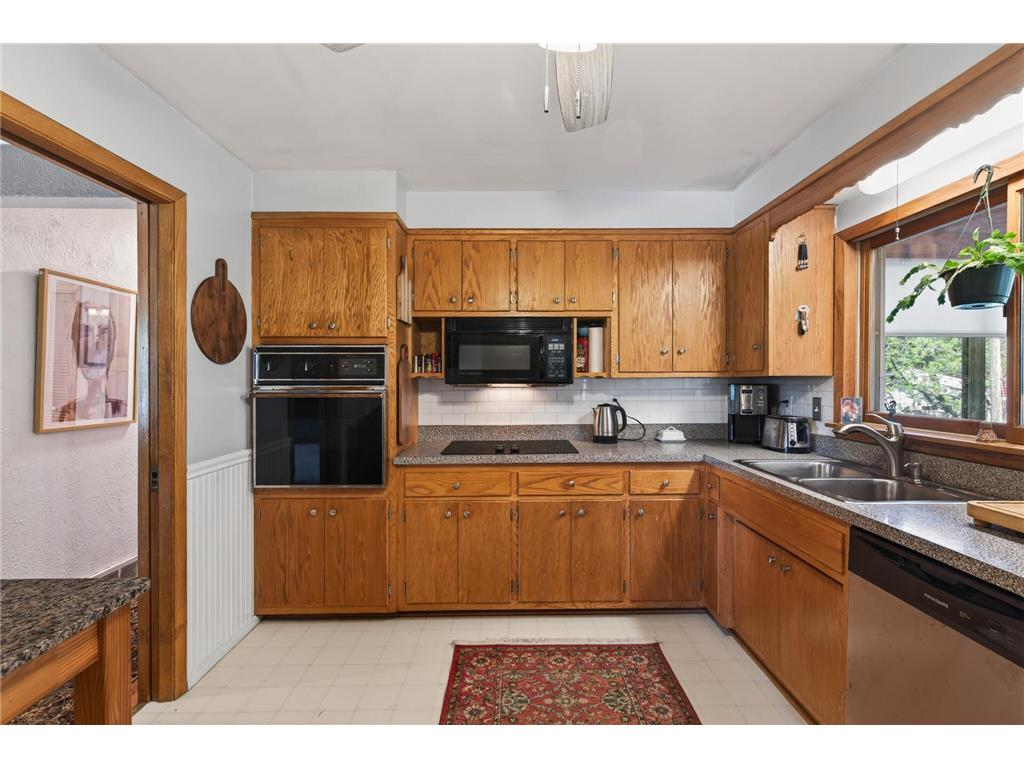 765 Rose Place Roseville MN 55113 7082838 image12