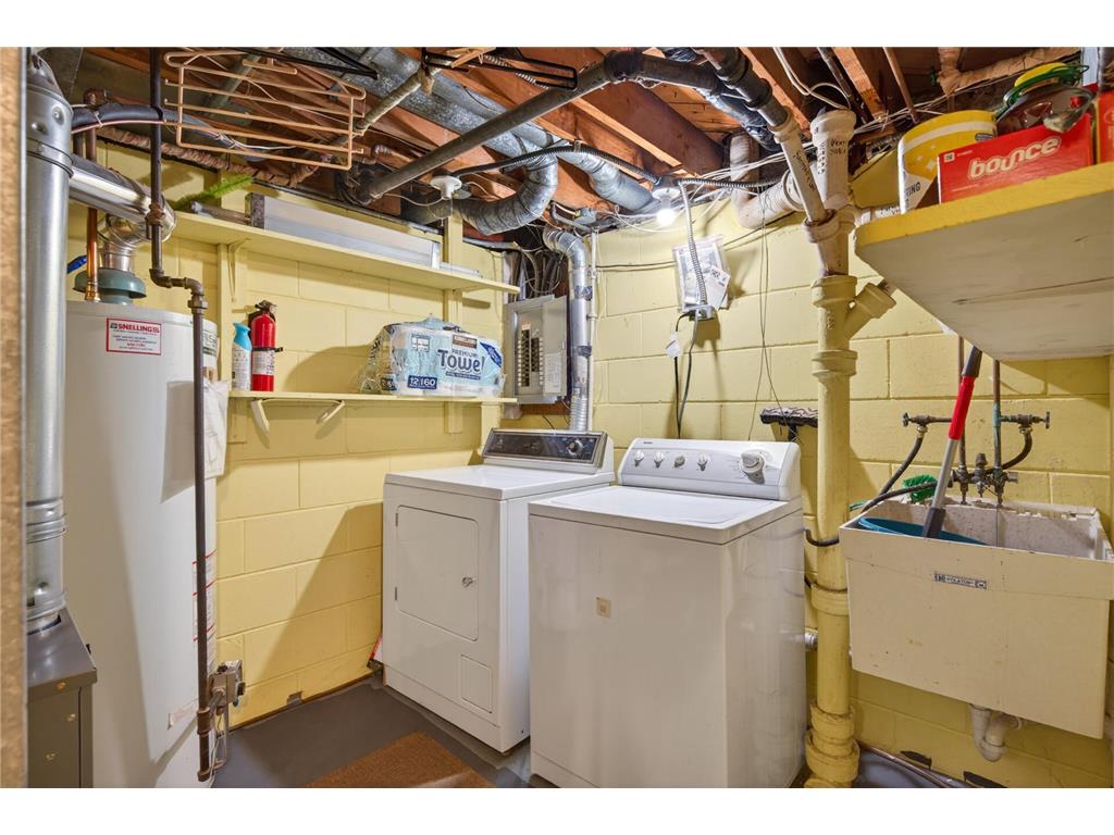 765 Rose Place Roseville MN 55113 7082838 image26