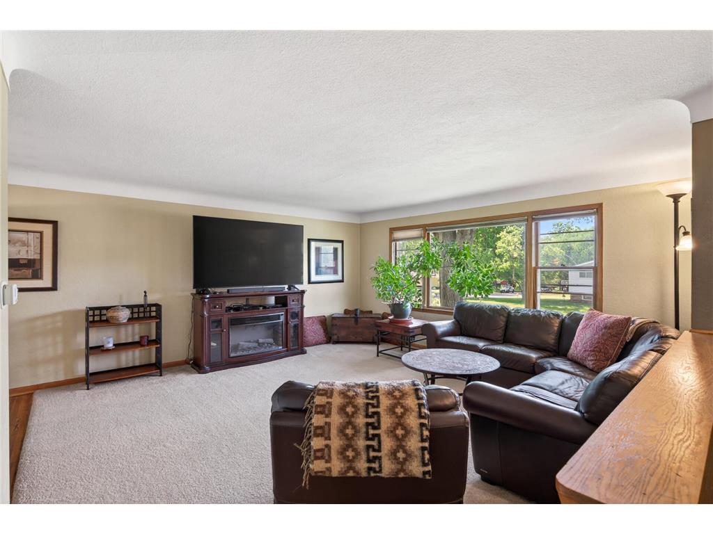 765 Rose Place Roseville MN 55113 7082838 image5