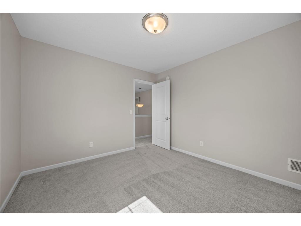 7652 Addisen Path Inver Grove Heights MN 55077 7073751 image39