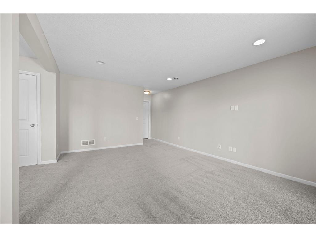 7652 Addisen Path Inver Grove Heights MN 55077 7073751 image50