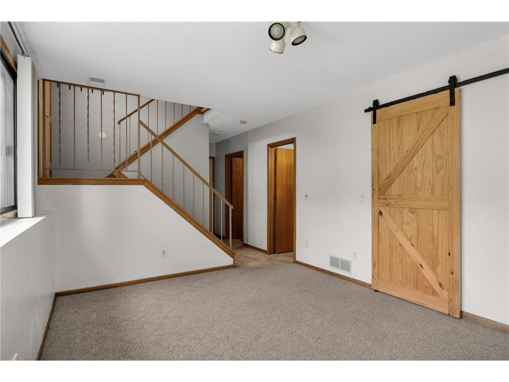 7654 12th Street N Oakdale MN 55128 7085225 image21