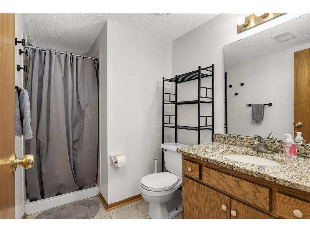 7654 12th Street N Oakdale MN 55128 7085225 image23