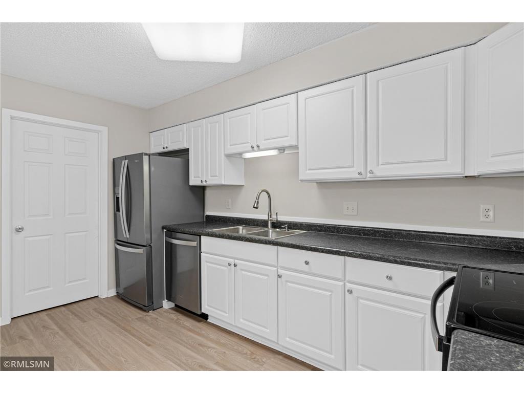 7654 Dunmore Road Woodbury MN 55125 7098006 image10