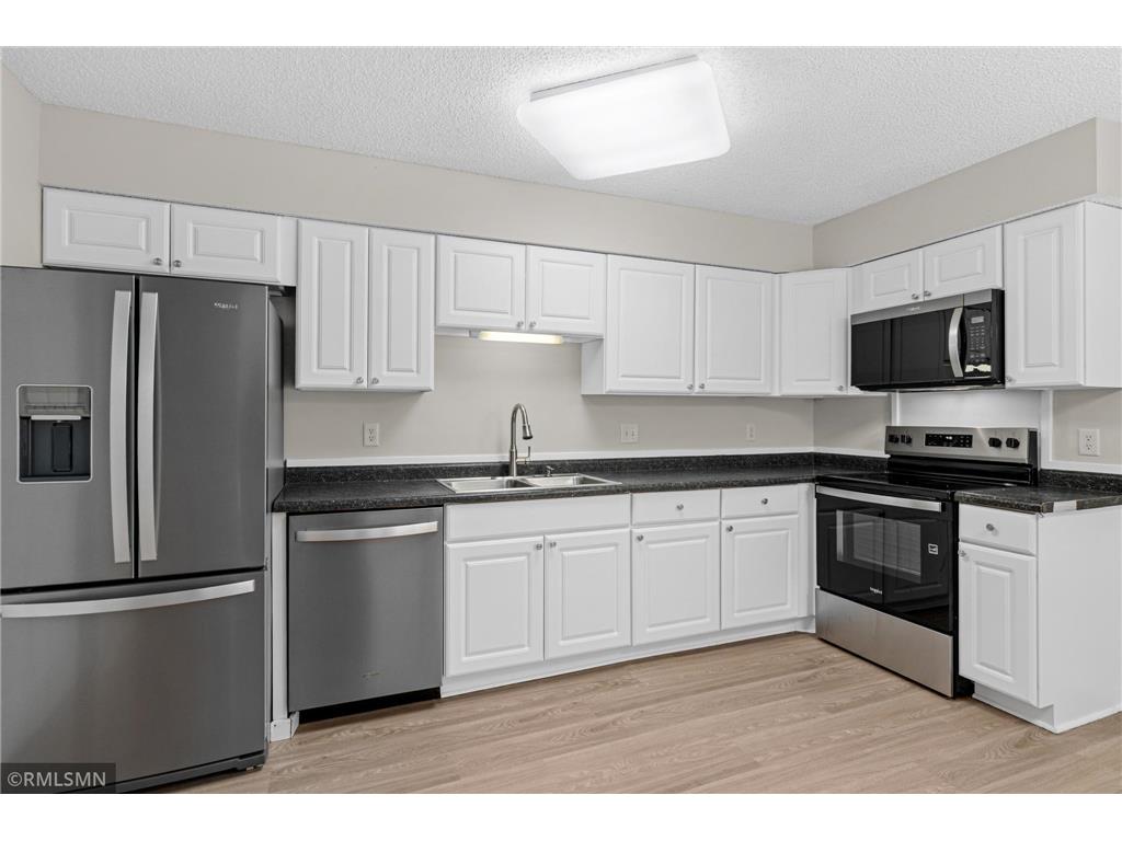 7654 Dunmore Road Woodbury MN 55125 7098006 image14