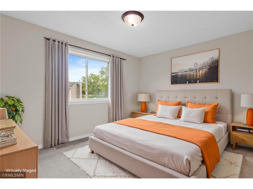 7654 Dunmore Road Woodbury MN 55125 7098006 image24