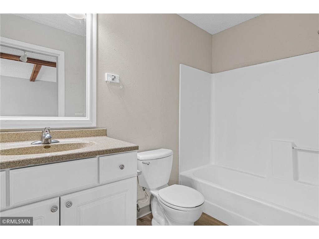 7654 Dunmore Road Woodbury MN 55125 7098006 image30