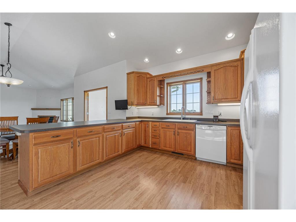 766 36th Street S Moorhead MN 56560 7080631 image16