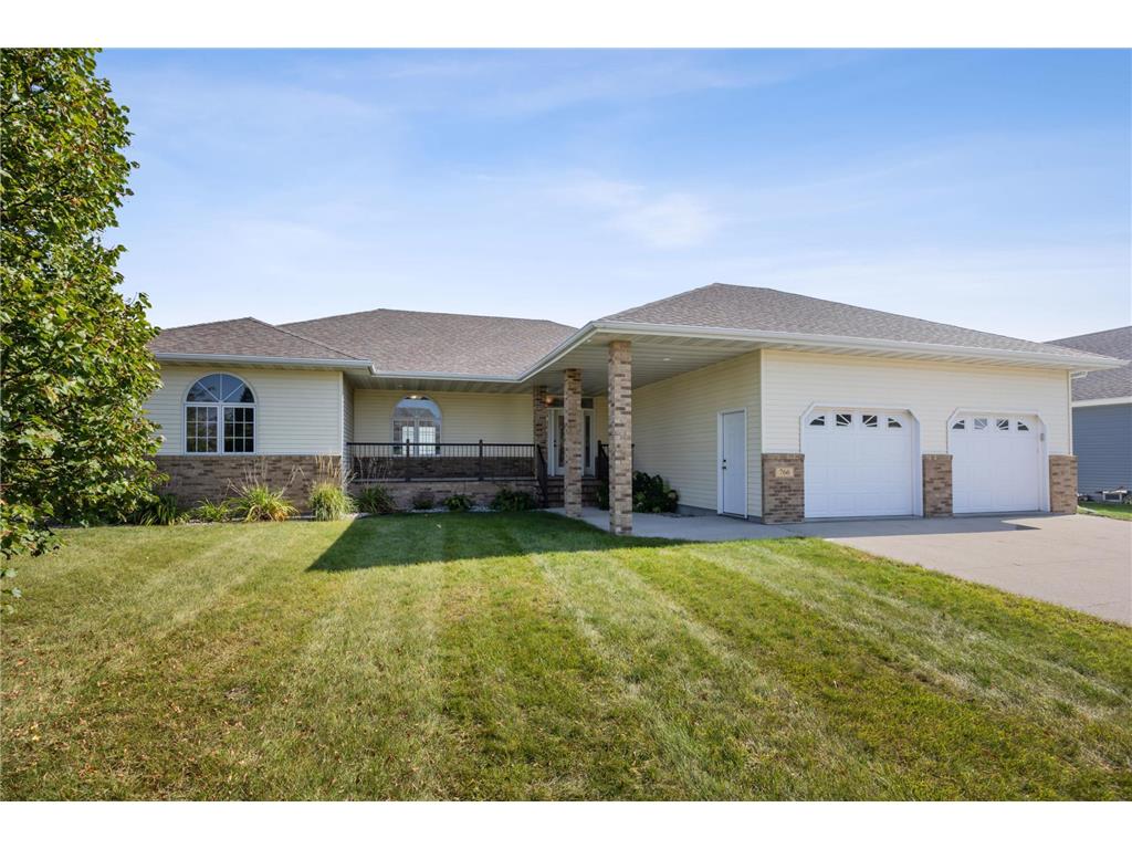 766 36th Street S Moorhead MN 56560 7080631 image2