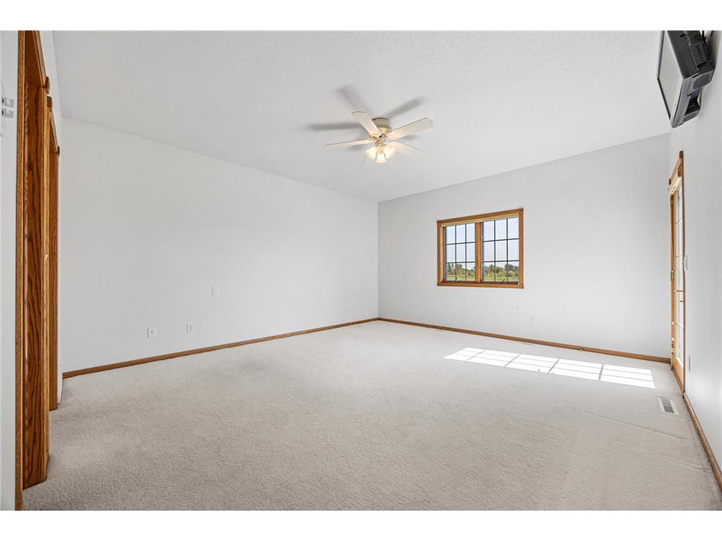 766 36th Street S Moorhead MN 56560 7080631 image24
