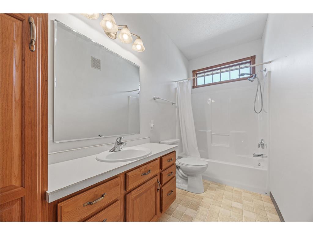 766 36th Street S Moorhead MN 56560 7080631 image30