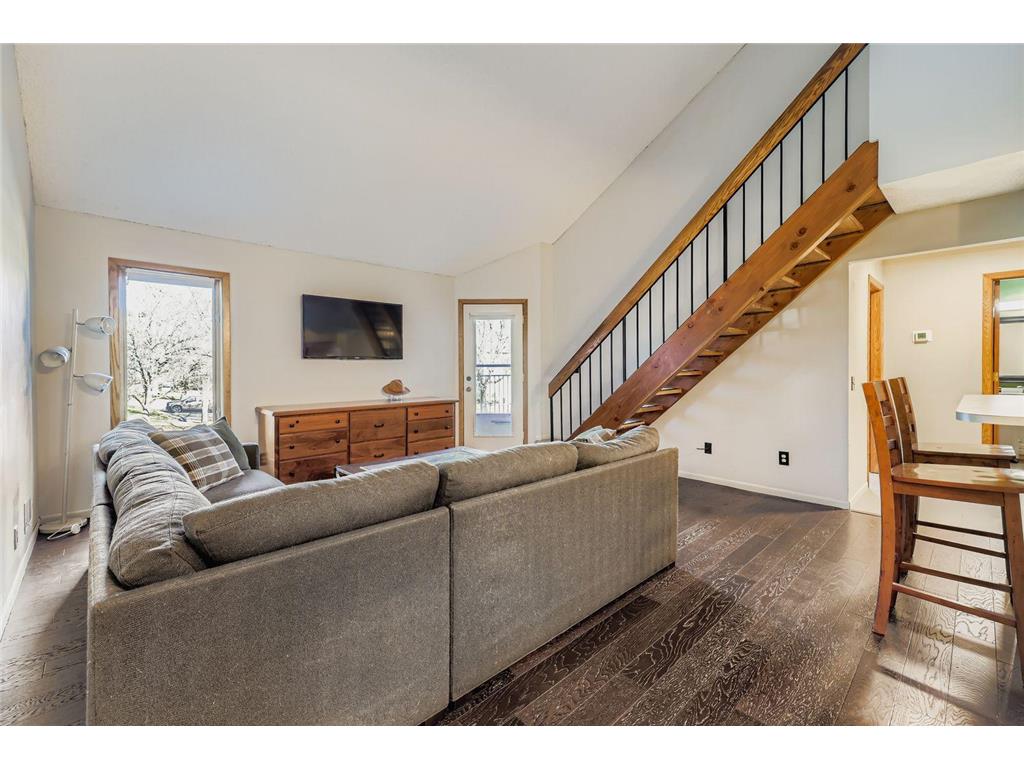 766 County Road F W #715 Shoreview MN 55126 6809055 image1
