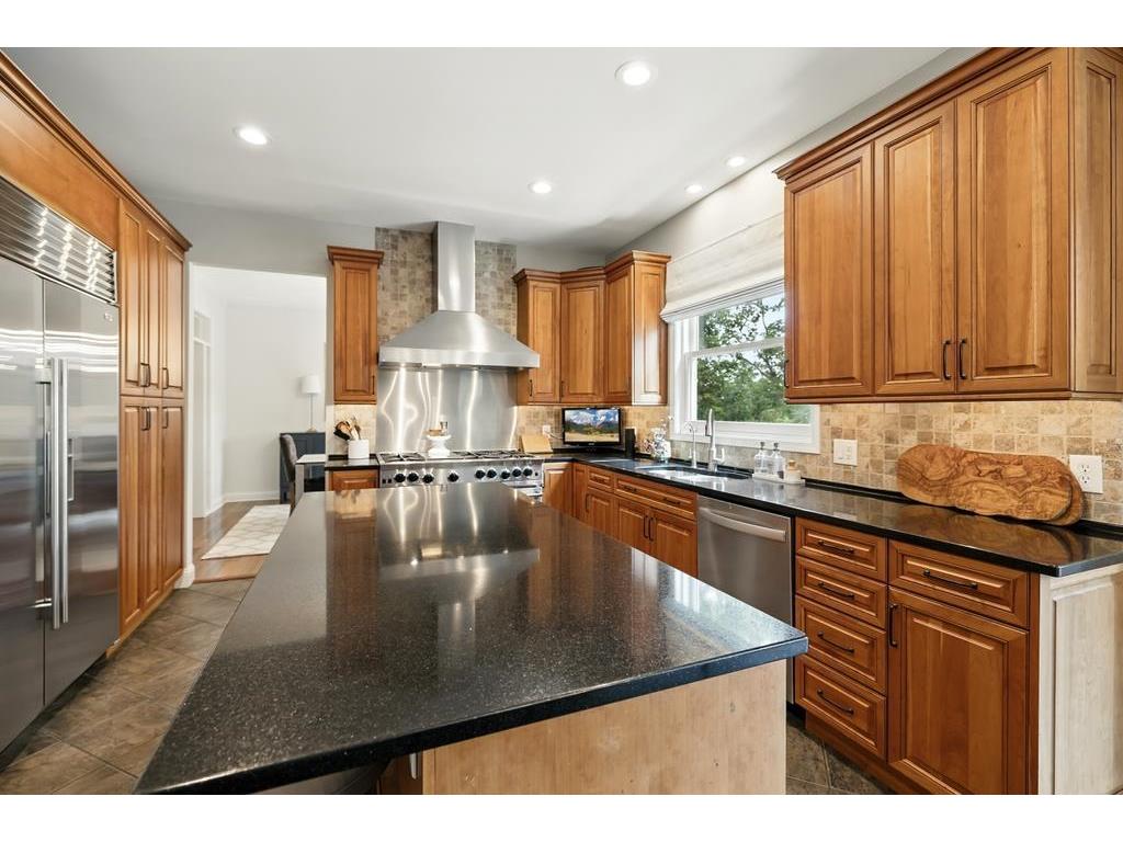 766 Woodridge Court Mahtomedi MN 55115 6783882 image1