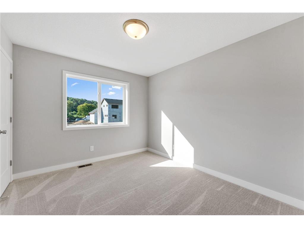 7660 Waverly Avenue Shakopee MN 55379 6811613 image27