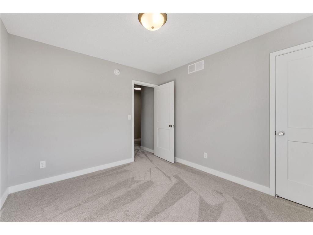 7660 Waverly Avenue Shakopee MN 55379 6811613 image28