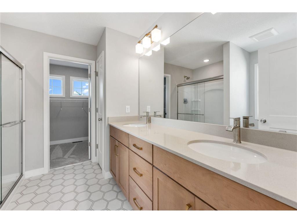 7660 Waverly Avenue Shakopee MN 55379 6811613 image34