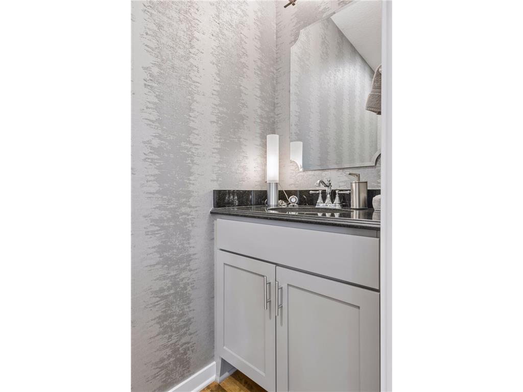 7660 Woodview Court Edina MN 55439 7020607 image23