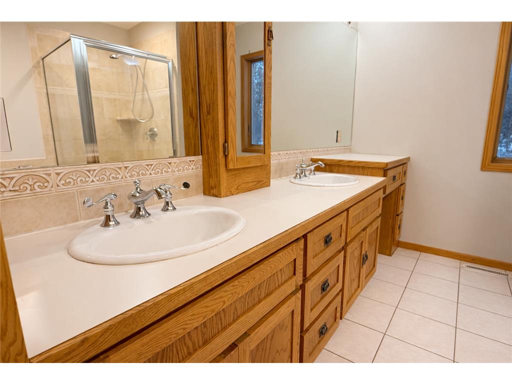 7661 208th Street N Forest Lake MN 55025 7004060 image14