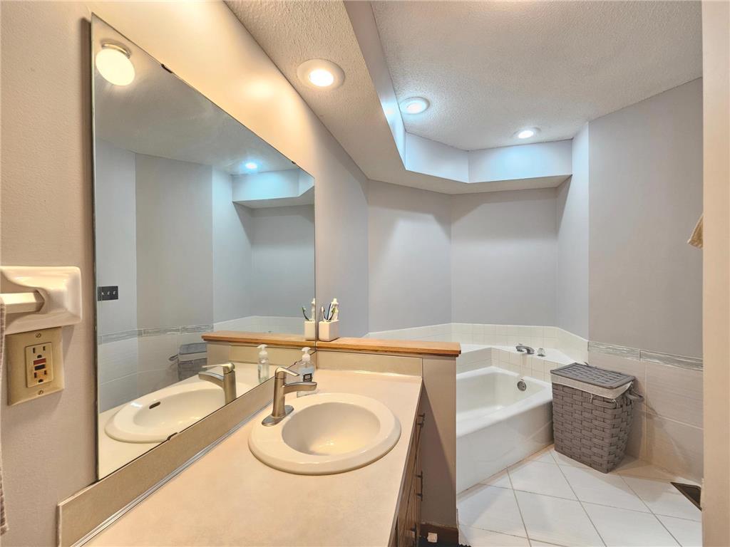 7664 Steepleview Road Woodbury MN 55125 6796862 image14