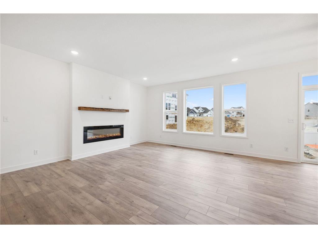 7665 22nd Avenue E Shakopee MN 55379 7053612 image3